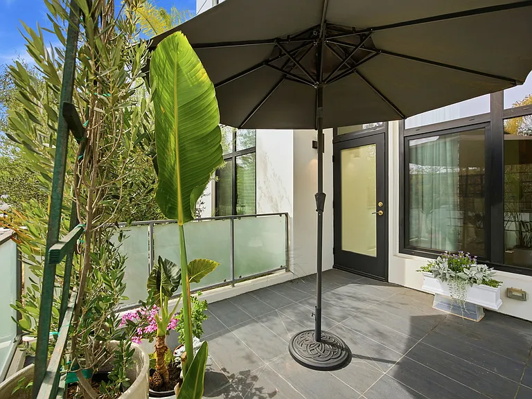 399 E Del Mar Blvd #103 — Photo 7
