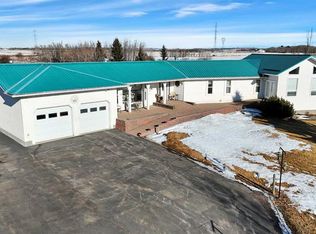 27556 S Township Road 372, Red Deer County, AB T4G 0M9