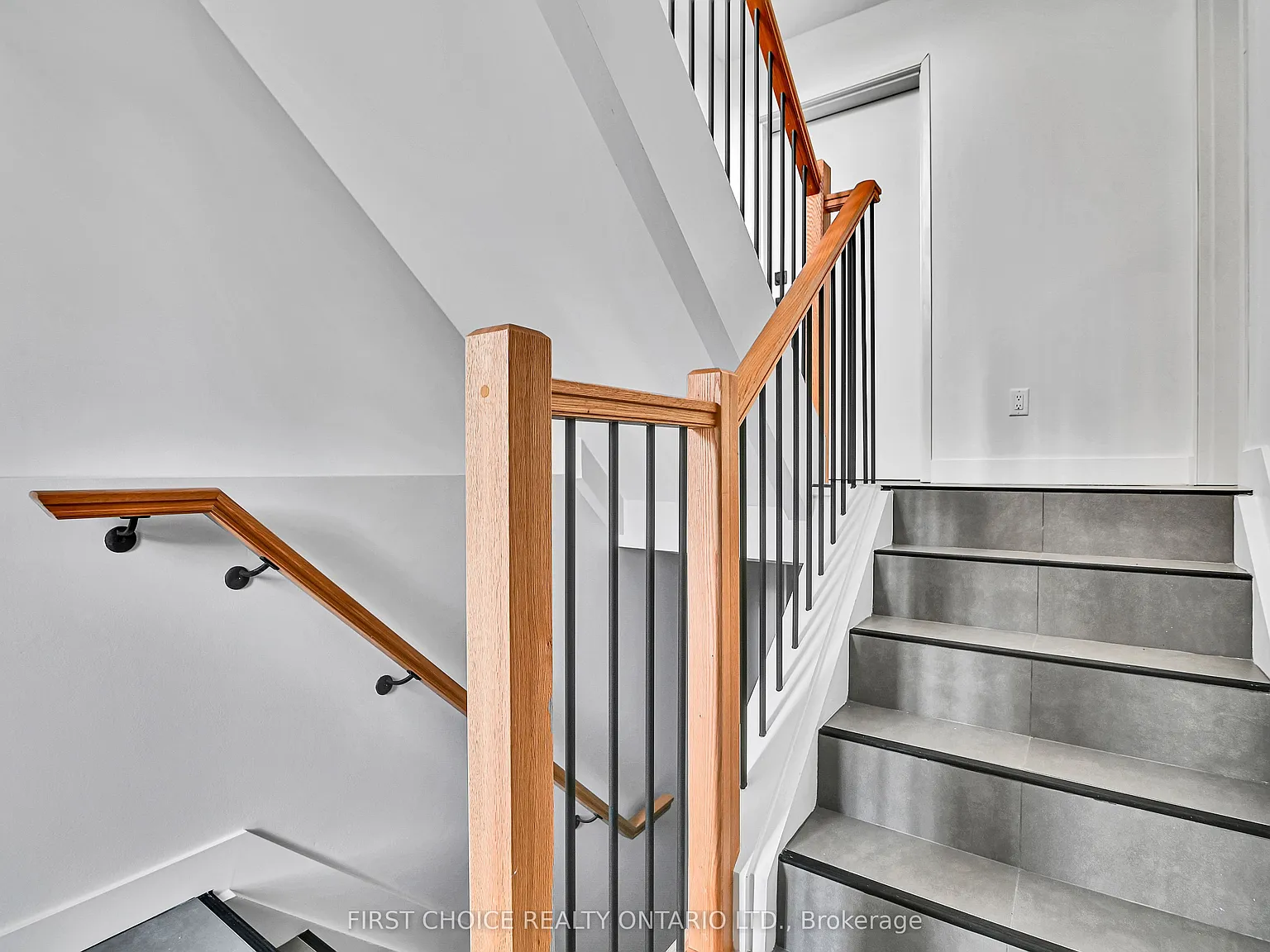 1 bed, $1,825 — Photo 3