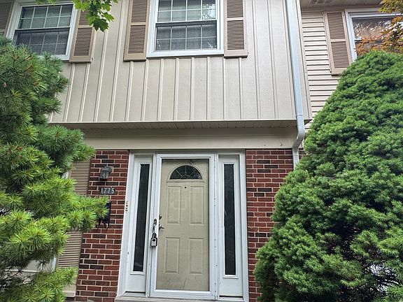 2nd image of 1775 Brentwood Dr