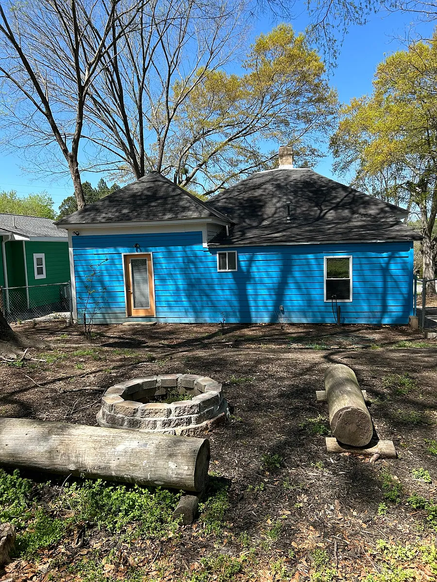Building Photo - 545 Willow St