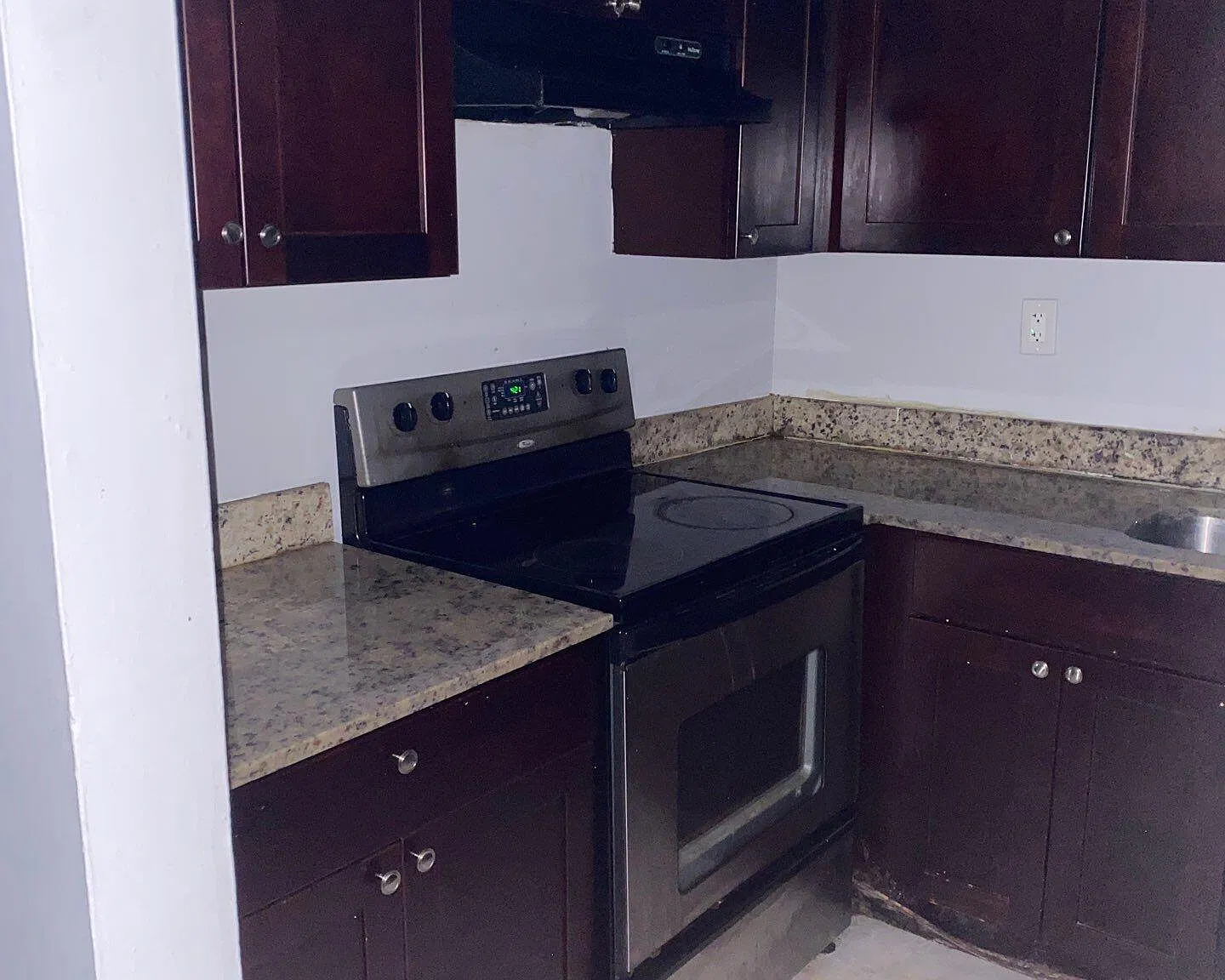 2 bed, 2.0 bath, 910 sqft, $2,100 — Photo 1