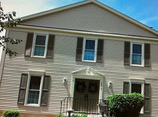 5616 Ridge View Dr, Alexandria, VA 22310