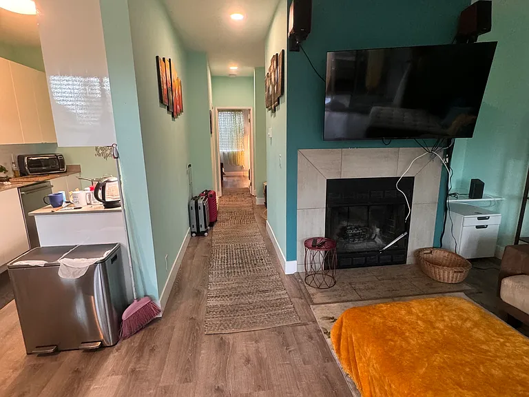 125 Lakeshore Ct — Photo 10
