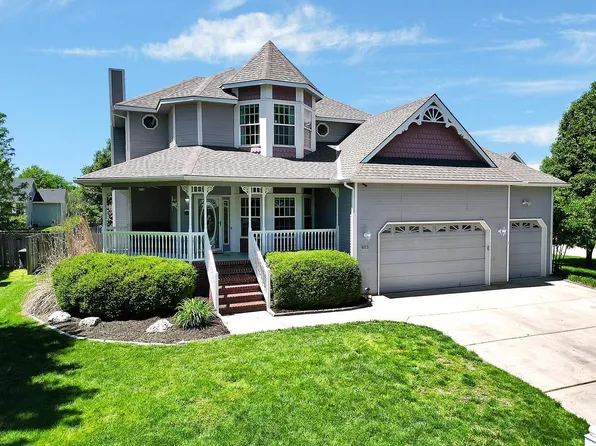 823 S Surrey Ln, Maize, KS 67101