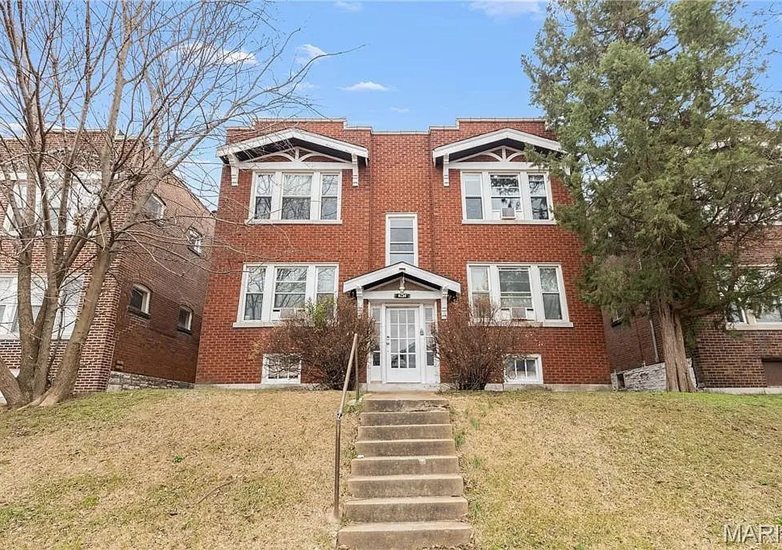 4234 Dewey Ave — Photo 1