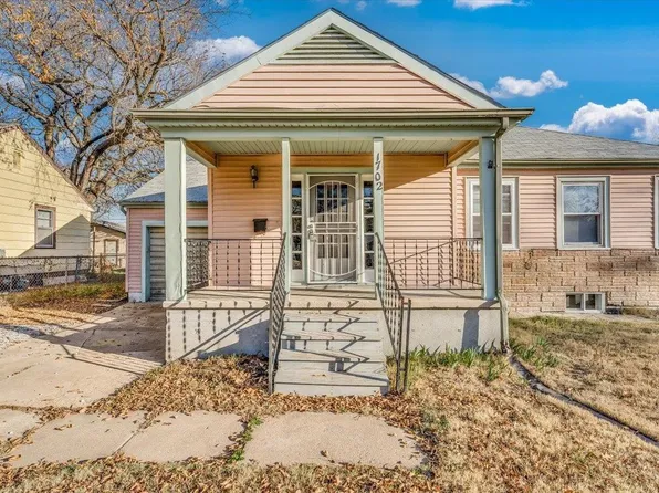 1702 N Floberta Rd, Wichita, KS 67208