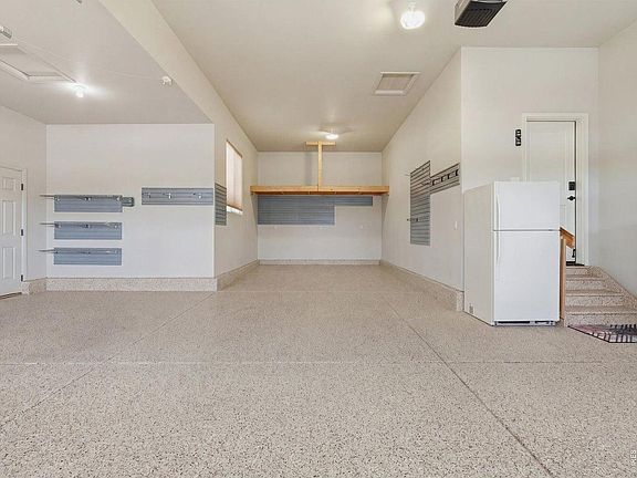 4th image of 5487 Chantry Dr