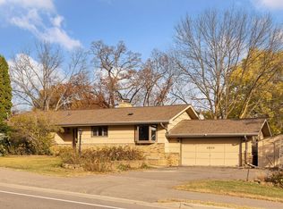 2923 Plymouth Rd, Minnetonka, MN 55305