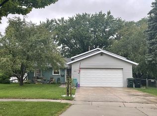 3800 Eleanor Ct, Rolling Meadows, IL 60008