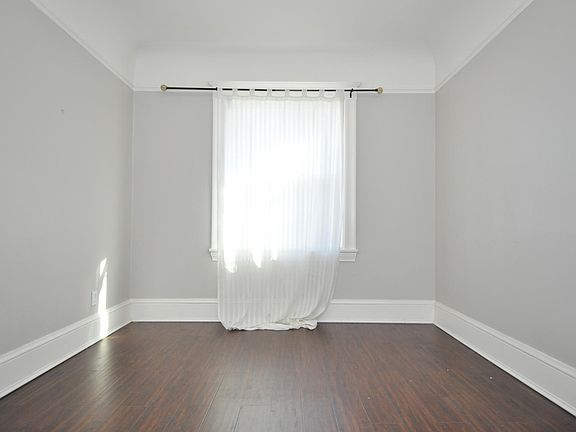 3rd image of 1545 Taylor St APT B