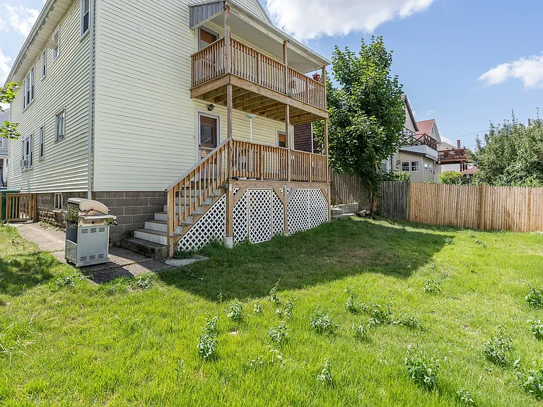 71 Princeton St #2 — Photo 26