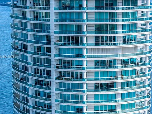 3rd image of 2127 Brickell Ave APT 1406