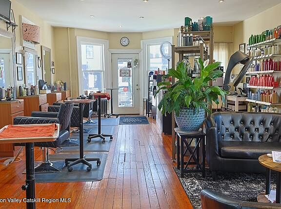 3rd image of 745 Warren Street