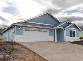 252 Pomeroy View Dr, Cave Junction, OR 97523