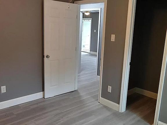 5th image of 4421 Cicero St