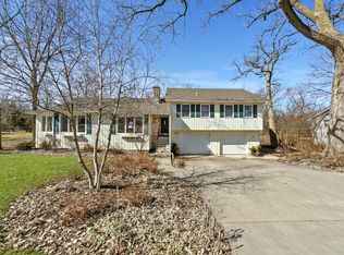 1804 N Summit St, Wheaton, IL 60187