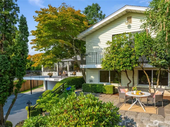 20027 106th Avenue NE, Bothell, WA 98011