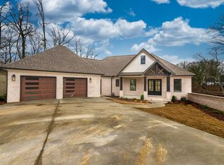559 Hunter Point Cv, Muscle Shoals, AL 35661