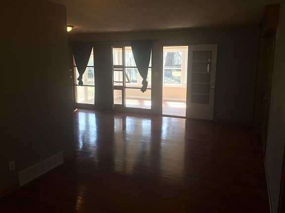 2nd image of 305 E Porte Cimi Pas St
