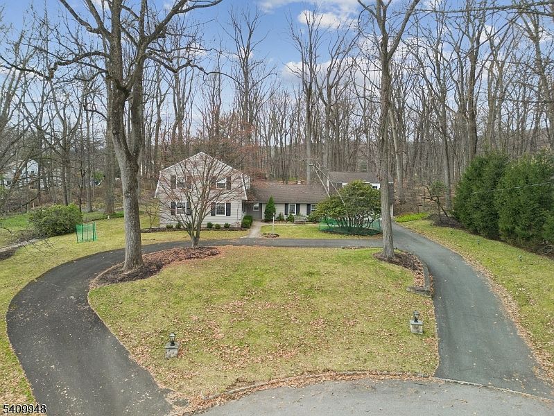 1st image of 31 N. Ventosa Dr
