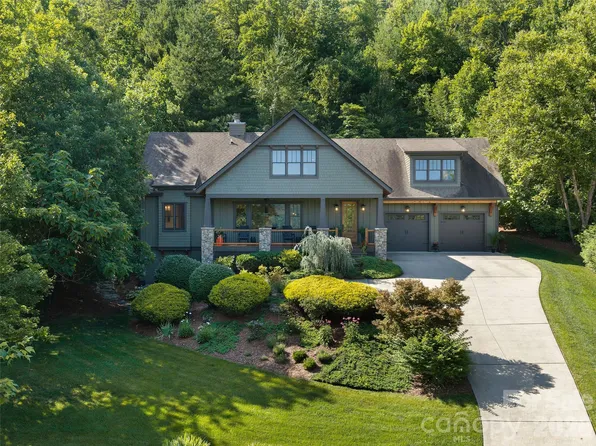 80 Village Pointe Ln, Asheville, NC 28803