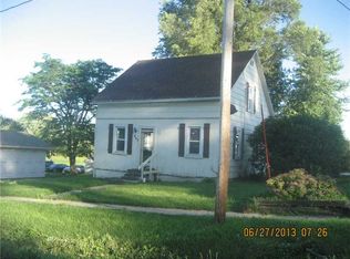 403 E 2nd St, Grinnell, IA 52211