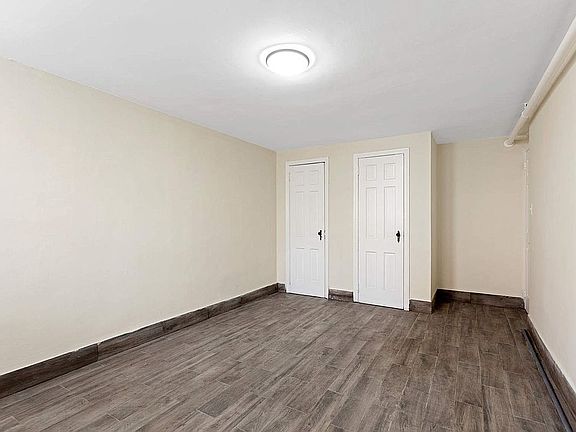 5th image of 3284 46th St