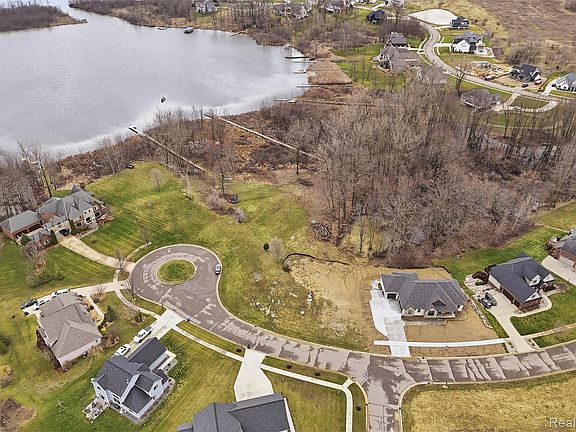 3rd image of 14275 Wright Dr