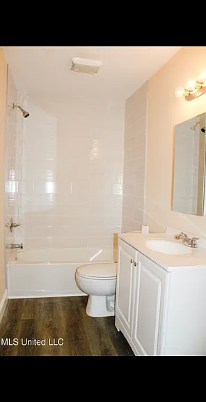 1412 Genevieve Dr — Photo 7