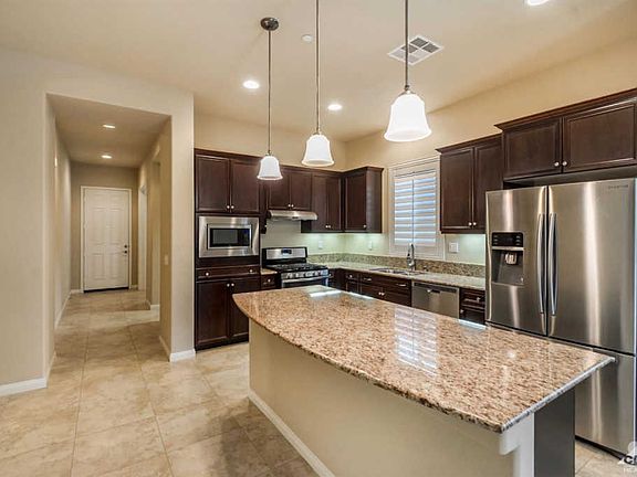 4th image of 81518 Avenida Viesca