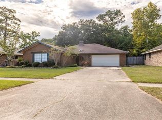 809 Constitution Dr, Slidell, LA 70458