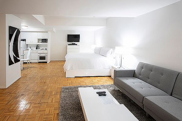 1st image of 150 W 51st St APT 710