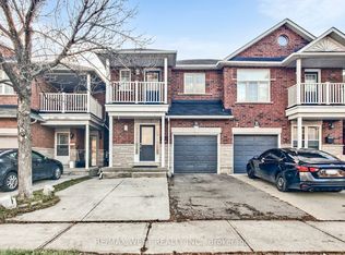 40 San Gabriele Pl, Toronto, ON M9L 3A4