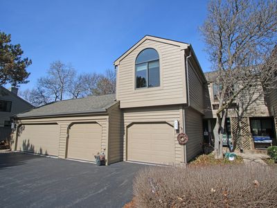 328 Indian Point #328, Barrington, IL, 60010