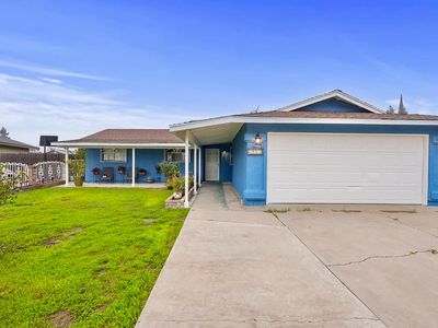 6213 Don Carlos Ave, Riverbank, CA, 95367