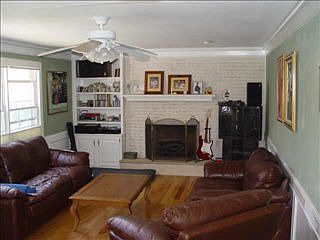 5th image of 838 Jami Ct