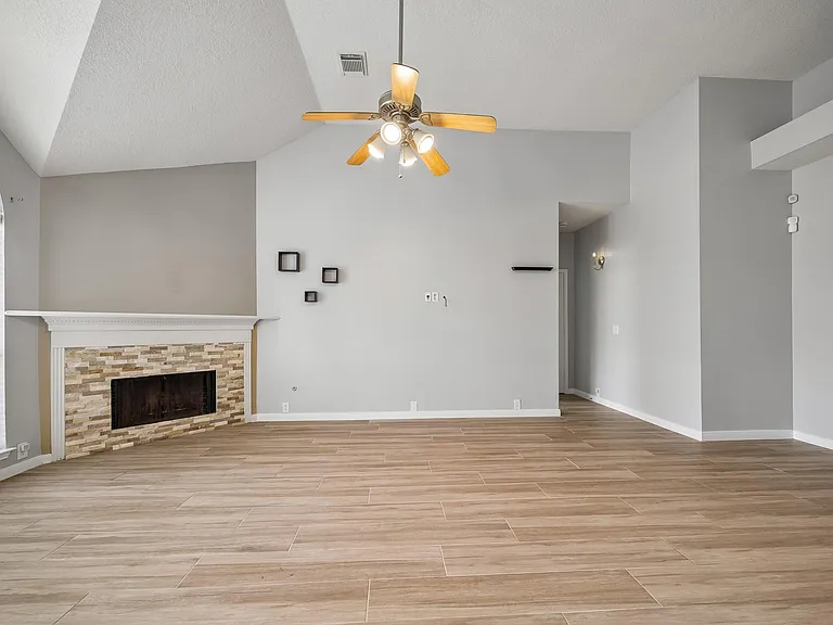 1314 Deerbrook Dr — Photo 13
