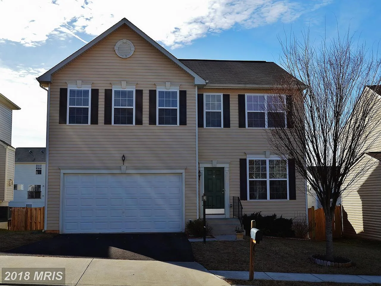 2040 Gold Finch Dr photo 1