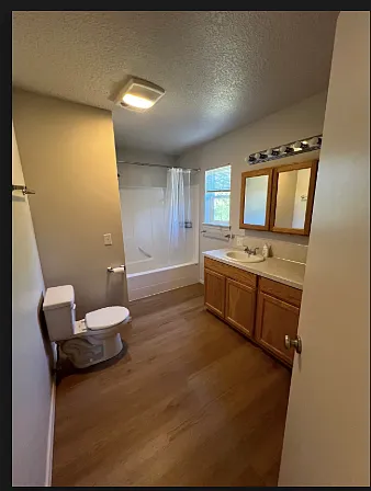 410B Columbia St — Photo 8