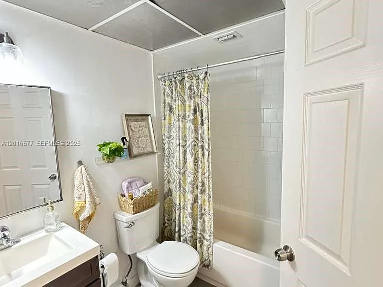 8290 Lake Dr #325 — Photo 12