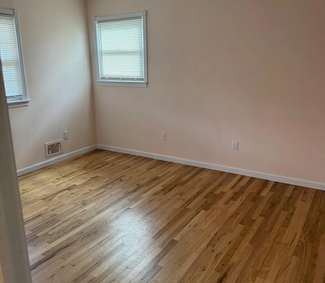 1 bed, 2698 sqft, $2,500 — Photo 3