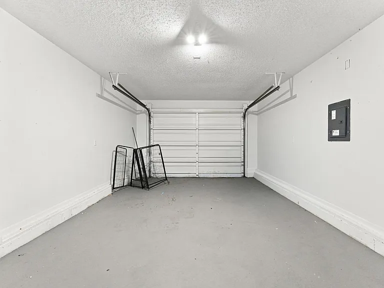 Unit Photo