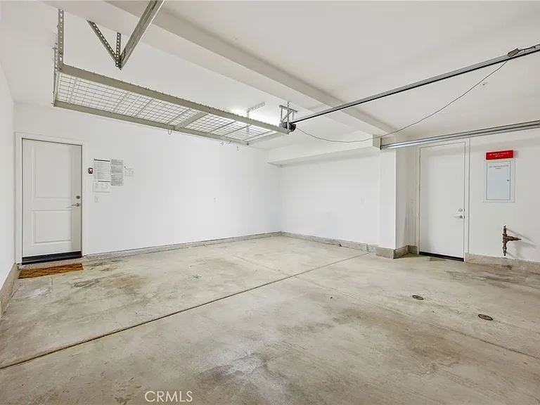 25 Vasto St — Photo 45
