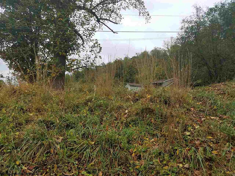 2nd image of 184 Everson Rd