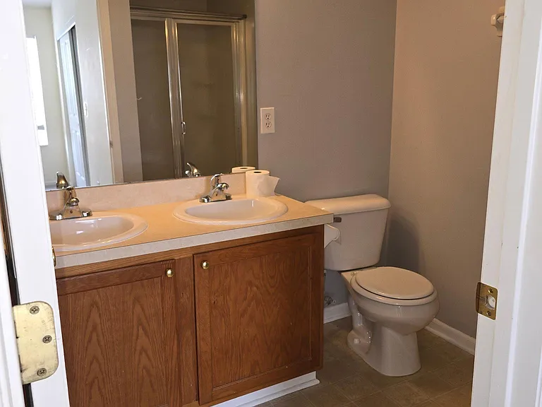 1028 Hartford Village Blvd #B — Photo 10