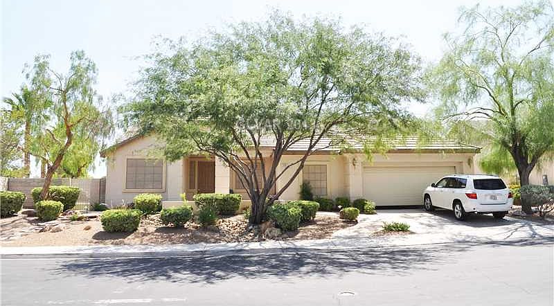 1st image of 335 Quiet Harbor Dr