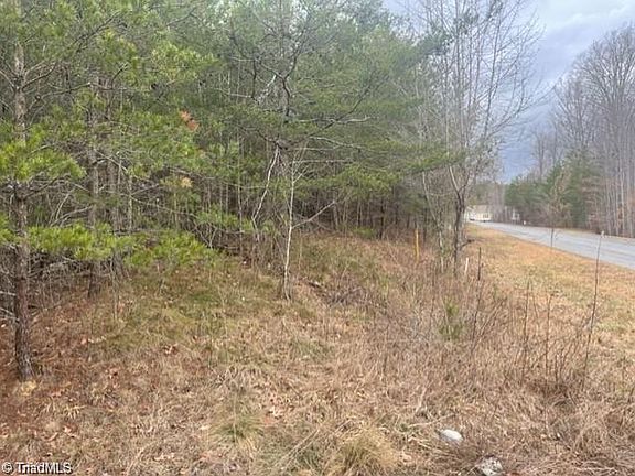 3rd image of 0 Glenrobin Dr #6-7-69