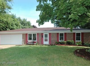 868 Carl Ave, Elgin, IL 60120