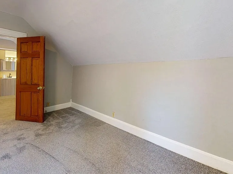 2053 W 95th St — Photo 83